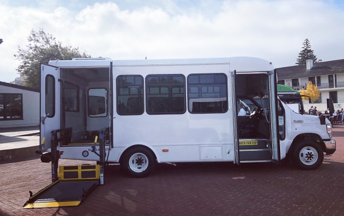 ZEUS 400 Transit Shuttle Bus
